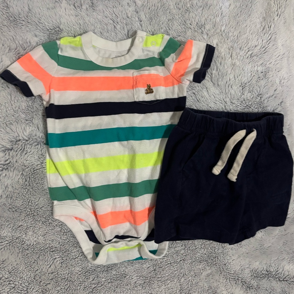 Baby Gap Striped Baby Onesie and Navy Shorts Set, 6-12 mos